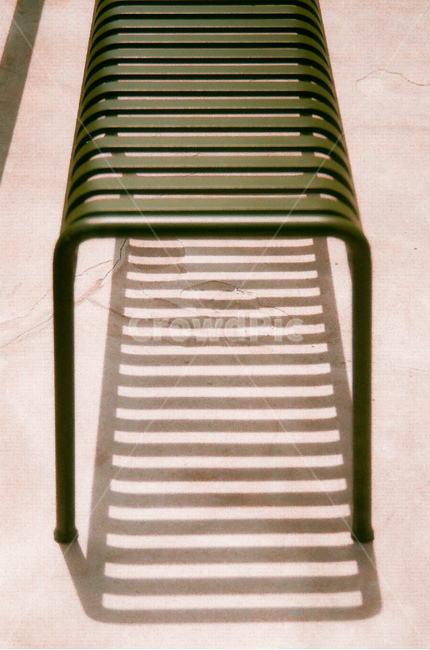 의자,소품,벤치,철제의자,휴식,패턴,시선,사물,물건,오브젝트,thing,object,matter