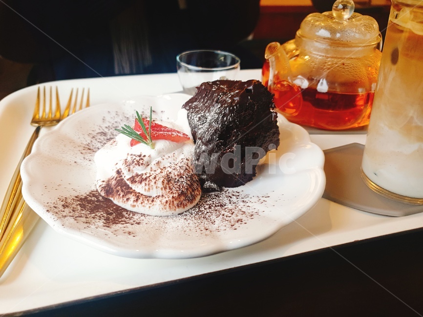 빵,차,커피,포크,휴식,음식,식재료,요리,food,cook,meal,dishes,food reserves,디저트,간식,후식,dessert,snack