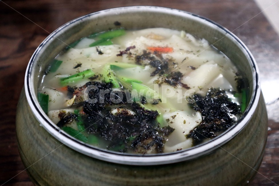 수제비,밀가루,음식,손수제비,요리,음식,식재료,요리,food,cook,meal,dishes,food reserves,한식,한국음식,한국요리,korean food,korean dishes,korean meal,korean cook
