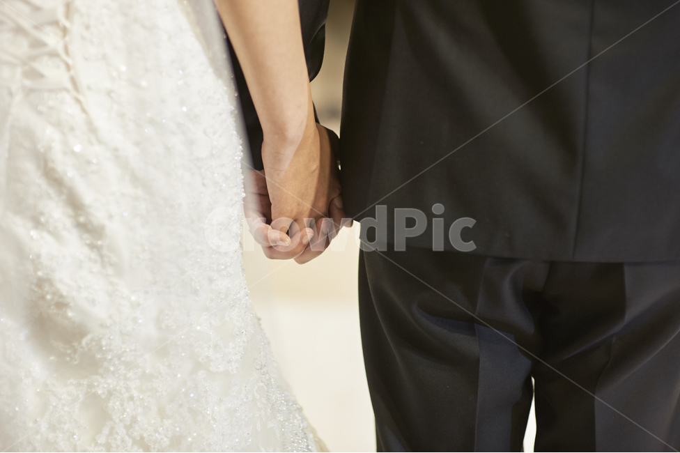 웨딩,손,깍지,턱시도,결혼식,사람,인물,인간,human,person,연인,커플,사랑,lover,couple,결혼,혼례,웨딩,wedding,marriage,marry
