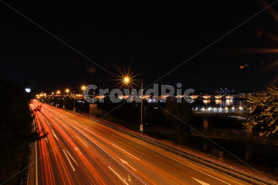 장노출,반영,풍경,밤하늘,도로,빛,야경,야경,밤,풍경,nightscape,night,landscape,교통,교통수단,traffic,transportation,road,freeway,고속 도로,highway,고속도로
