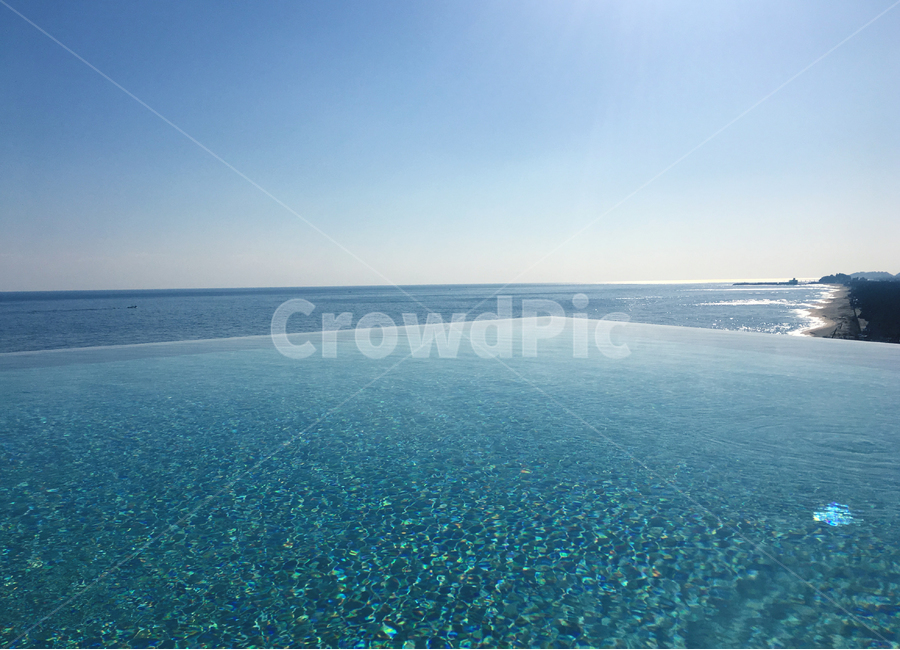 인피니티풀,수영장,nature,자연,outdoors,옥외,water,물,sea,바다,ocean,대양,햇빛,sky,하늘,씨마크,끼라끼라,물결