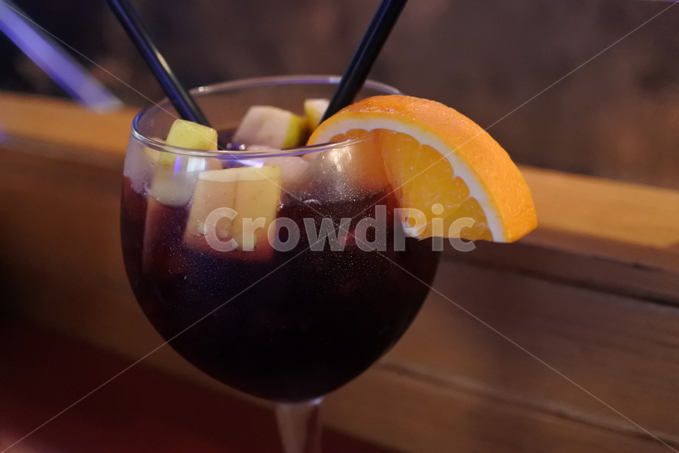 상그리아,sangria,와인,redwine,알코올,술,스페인,술집,spain,alcohol,pub,worldfood,spainfood,spainalchol,foreignfood