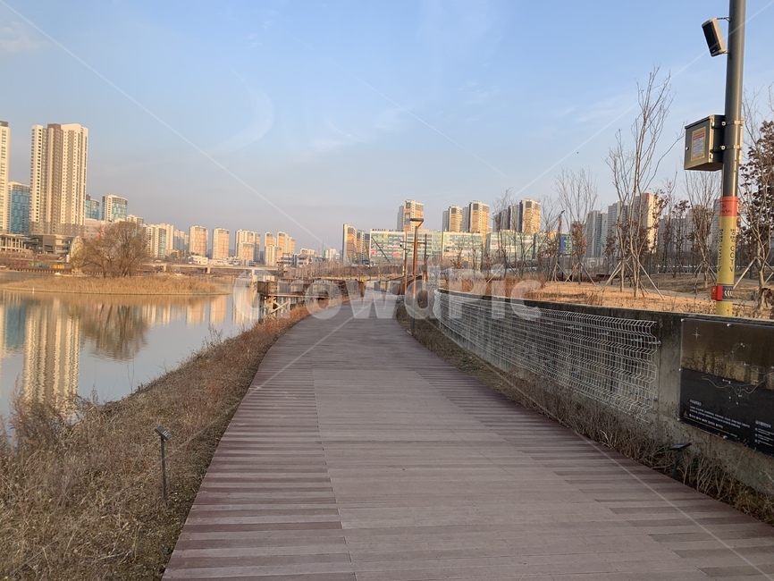 빌딩,동탄,다리,겨울,동탄호수공원,노을풍경,동탄아파트