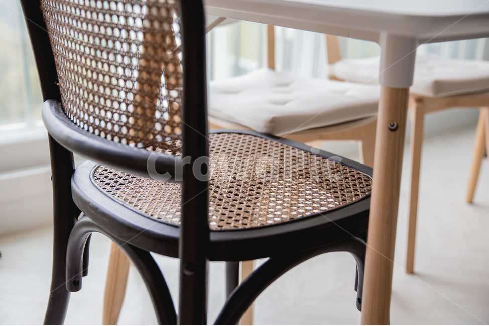 furniture,가구,chair,의자,테이블,식탁,식탁의자,라탄,감성,휴식,relaxation,healing,table,다이닝룸,셀프인테리어,실내디자인,인테리어,interior,인테리어,실내디자인,interior design
