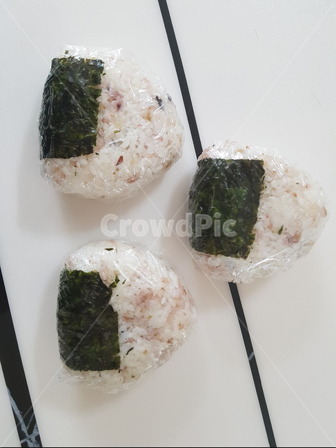 주먹밥,오니기리,김밥,삼각김밥,참치마요주먹밥