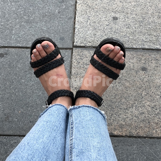 발,샌들,청바지,도로,신발
