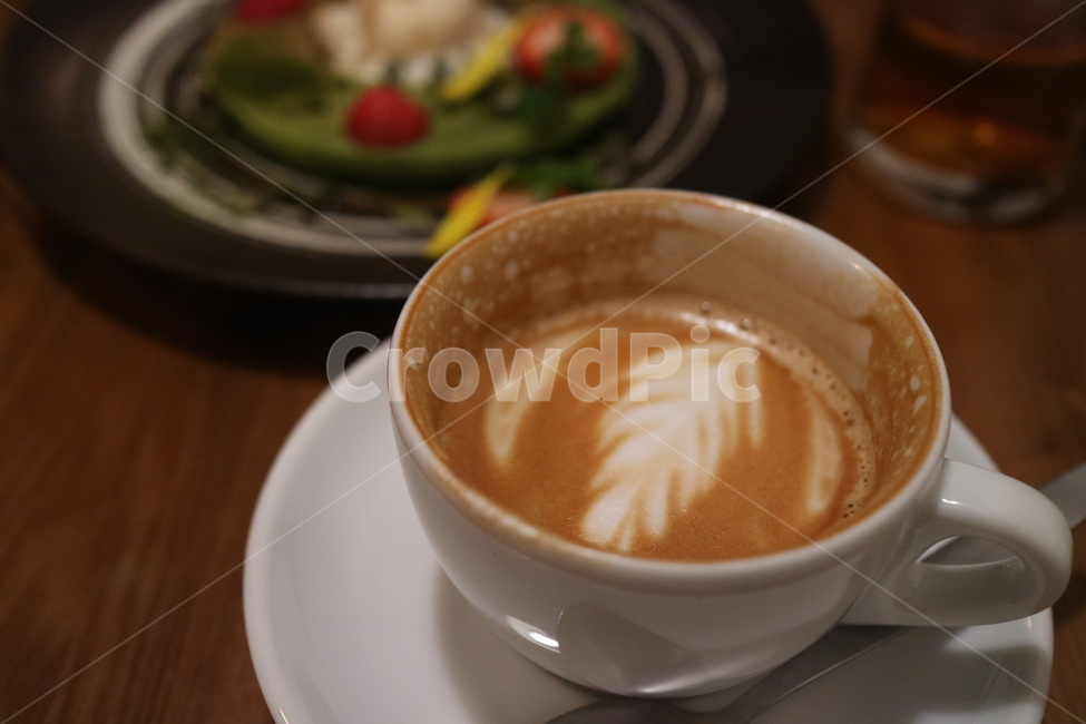 coffee,커피,brunch,latte,coffeelatte,커피라떼,음식,식재료,요리,food,cook,meal,dishes,food reserves,디저트,간식,후식,dessert,snack