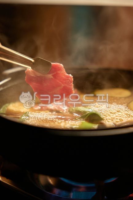 스끼야끼,소고기,고기,일식,이자카야,샤브샤브