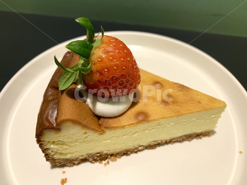 케잌,딸기,초록,치즈,디저트,음식,식재료,요리,food,cook,meal,dishes,food reserves,빵,bread,디저트,간식,후식,dessert,snack