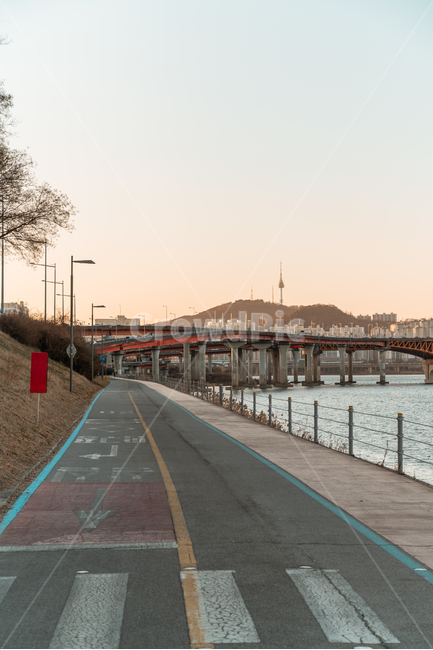 다리,한강,물,강,하늘,배경화면,건물,sky,풍경,landscape,korea,도시,서울,한국도시풍경,한국도시경관,cityscape,실외,야외,city,건축물,도시,풍경,city,landscape,한국도시풍경,한국도시경관,korea cityscape,교통,교통수단,traffic,transportation,water,road,도로