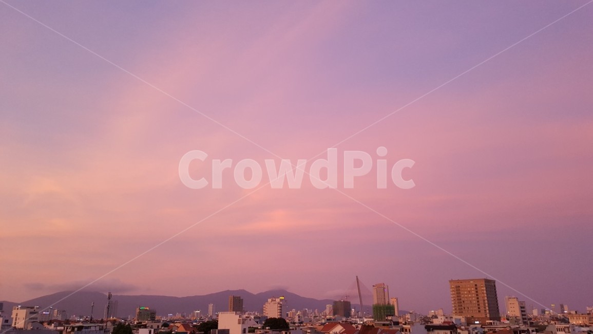 핑크,하늘,배경,구름,초저녁,도시,풍경,city,landscape,색깔,색상,색채,색감,color sense,color sensitivity,feeling of color,metropolis,중심지,urban,어반,town,시티,building,건물,nature,자연,outdoors,옥외