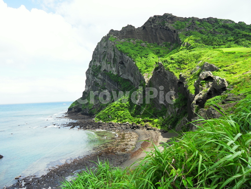 제주성산일출봉,성산일출봉해변,jejuocean,성산일출봉풍경,제주바다,자연,풍경,nature,landscape,한국자연풍경,한국자연경관,korea nature landscape,제주도,jeju,jeju island,outdoors,옥외,land,땅