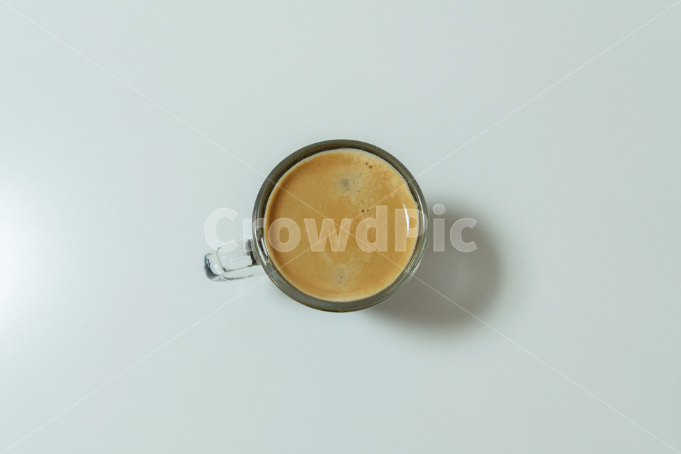 에스프레소,커피,유리컵,테이블,크레마,컵,흰색,거품,항공샷,커피,카페,coffee,cafe