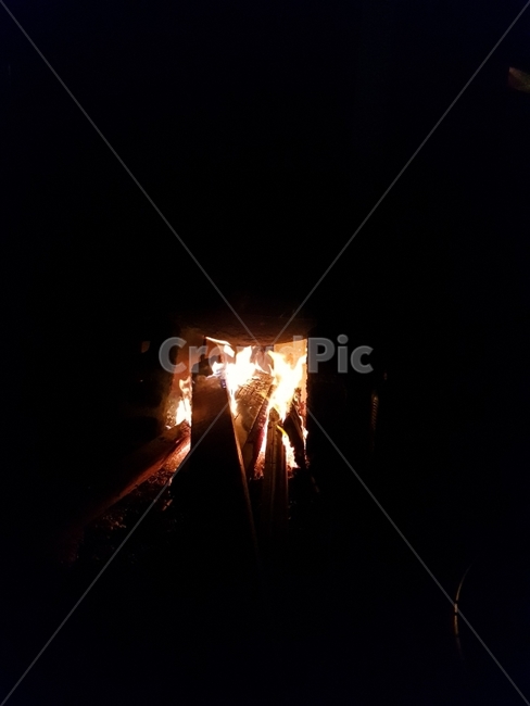 아궁이불,아궁이장작불,고향장작불,고향의밥짖는장작불,가마솥장작불