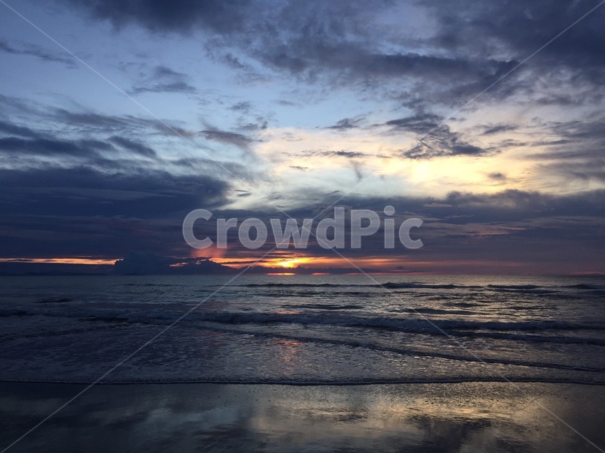 nature,자연,outdoors,옥외,sky,redsky,붉은하늘,dusk,황혼,dawn,새벽,sunset,선셋,해질녘,노을,바다,강,해넘이,해,하늘,일몰,말레이시아,일몰사진,감성,감성사진,구름,저녁,해변,바다,beach,sea