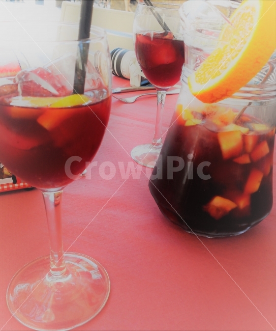 sanggria,상그리아,spain,travel,스페인,네르하,여행,와인,레드와인,redwine,wine,레드,red,술,drink,마시다,음료수,drink,beverage,술,주류,alcohol