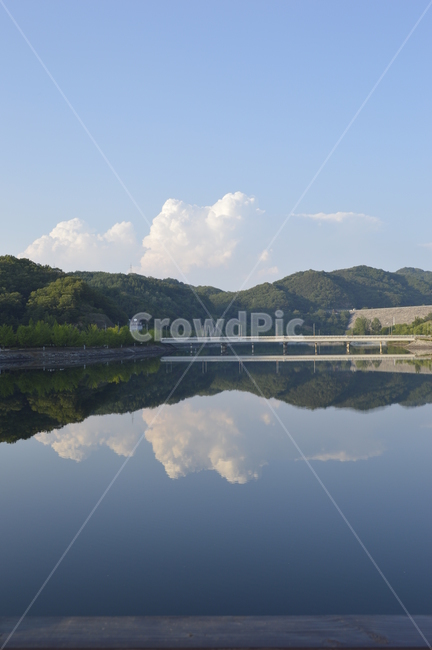 반영,구름,맑음,파랑,하늘,깨끗,데칼코마니,고요,자연,풍경,nature,landscape,water,물,outdoors,옥외,reservoir,저수지