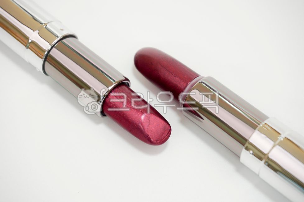 lipstick,립스틱,cosmetics,화장품,버건디,레드,메이크업,입술,반짝임,스파클,sparkle,natural,red,뷰티,미용,beauty treatment