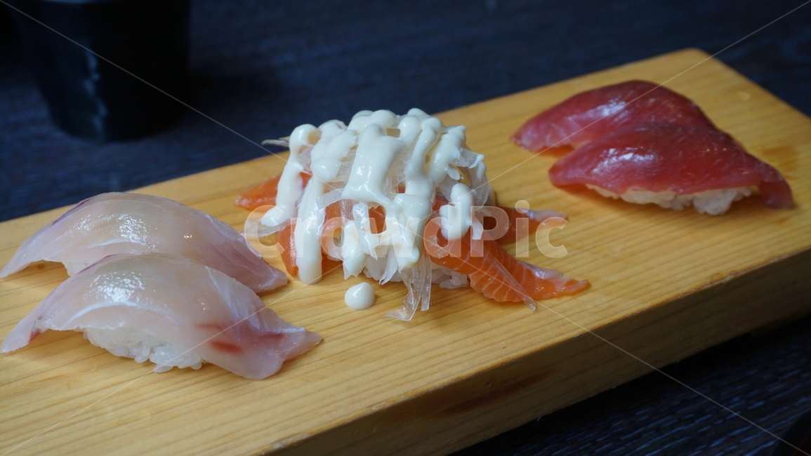 초밥,광어초밥,참치초밥,일본음식,sushi,일본초밥,스시,음식,요리,food,meal,seafood,해산물