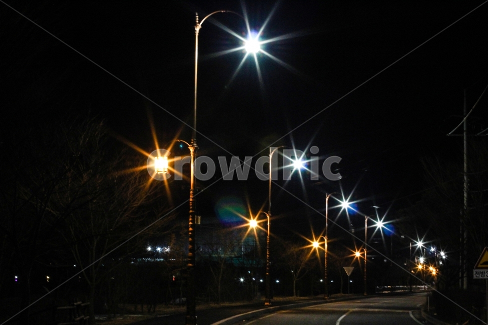 야경,nightview,밤거리,nightstreet,보케,가로등,감성,감성사진,불빛,빛,야경,밤,풍경,nightscape,night,landscape,교통,교통수단,traffic,transportation,road,도로,asphalt,아스팔트,lighting,조명,flare,플레어,light