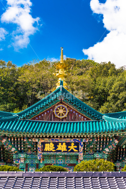 법륜사,사찰,고찰,단청,기와,선,구름,하늘,한국전통,한국문화,korean traditional,korean culture,종교,신앙,religion,belief,faith,건축물,건물외관,exterior,building,structure,architecture,construction