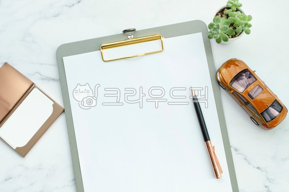 car,insurance,finance,clipboard,business,tax,tax deduction,sports,travel,driving,car insurance,sales,company,economy,calculation,traffic,traffic accident,transportation,office,work,desk,pen,connection,model,mockup,miniature,compa
