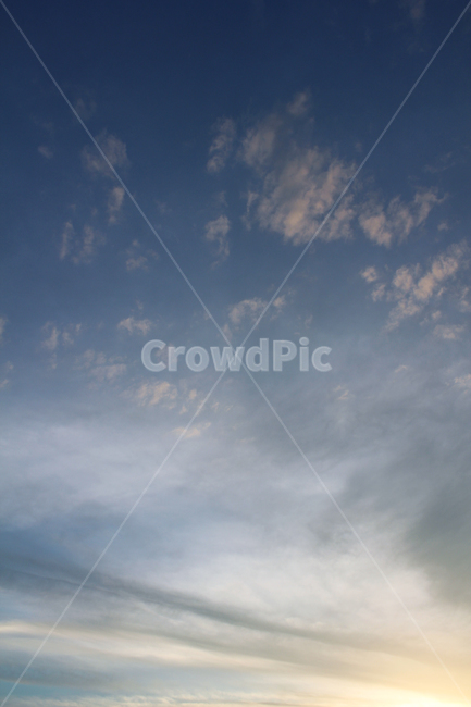 cloud,clouds,cloudy,colorful,dramatic,dramaticsky,evening,heaven,nature,sunset,vanillasky,구름,드라마틱,드라마틱한,저녁,자연,하늘,스카이,노을,썬셋,해질녘,저녁하늘,파랑,블루,노랑,옐로우,자연,풍경,nature,landscape,outdoors,옥외