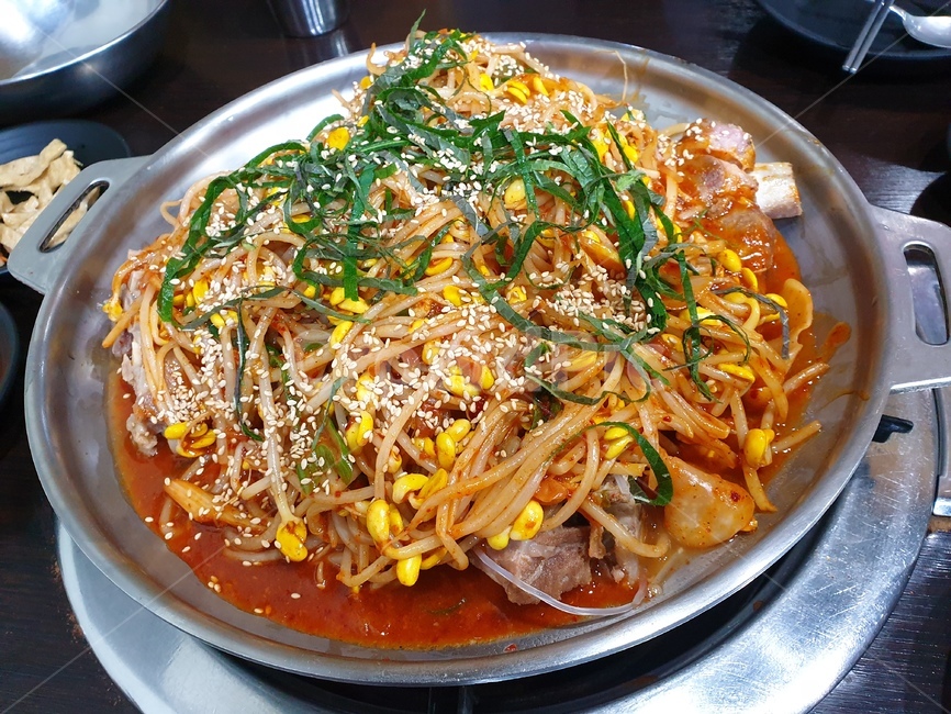 meal,식사,food,음식,요리,등뼈찜,콩나물,등갈비찜