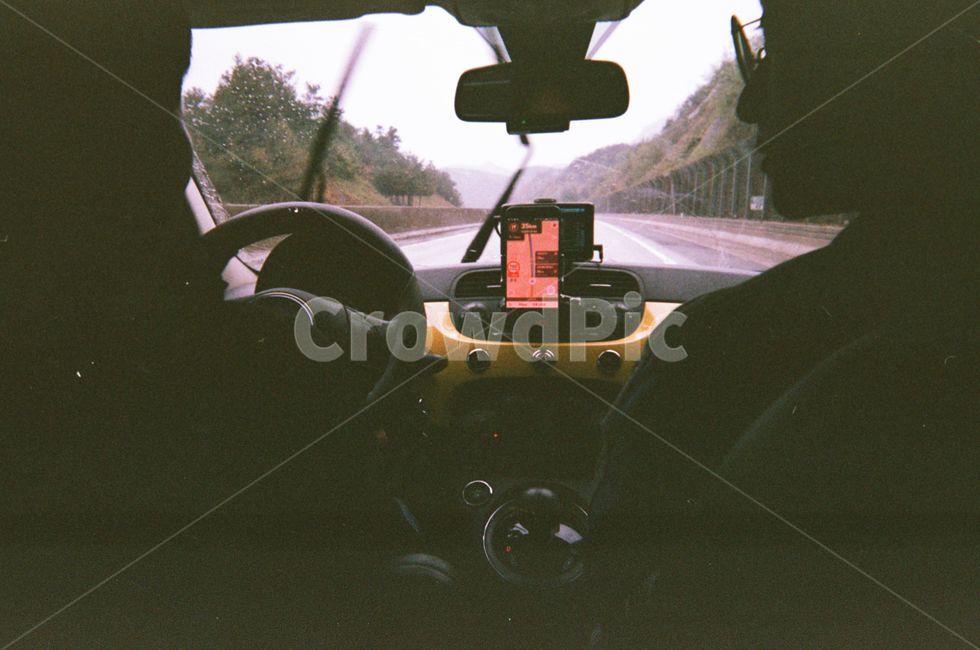 차안,자동차,고속도로,운전중,운전,대화중,여행중,이동중,highway,car,감성,필름카메라,filmcamera,filmcamera,아날로그,아날로그필름,analogue
