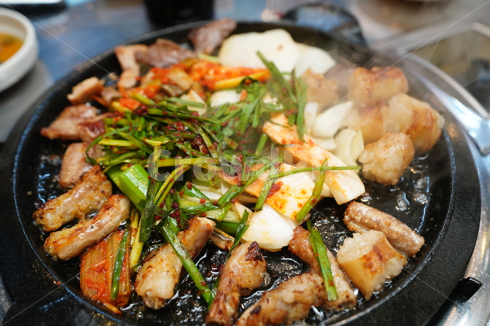 술안주,막창,곱창,염통,대창,소,육식,육류,먹방,음식,부추,안주,불판,술자리,모임,푸드,음식,식재료,요리,food,cook,meal,dishes,food reserves,육류,고기,meat