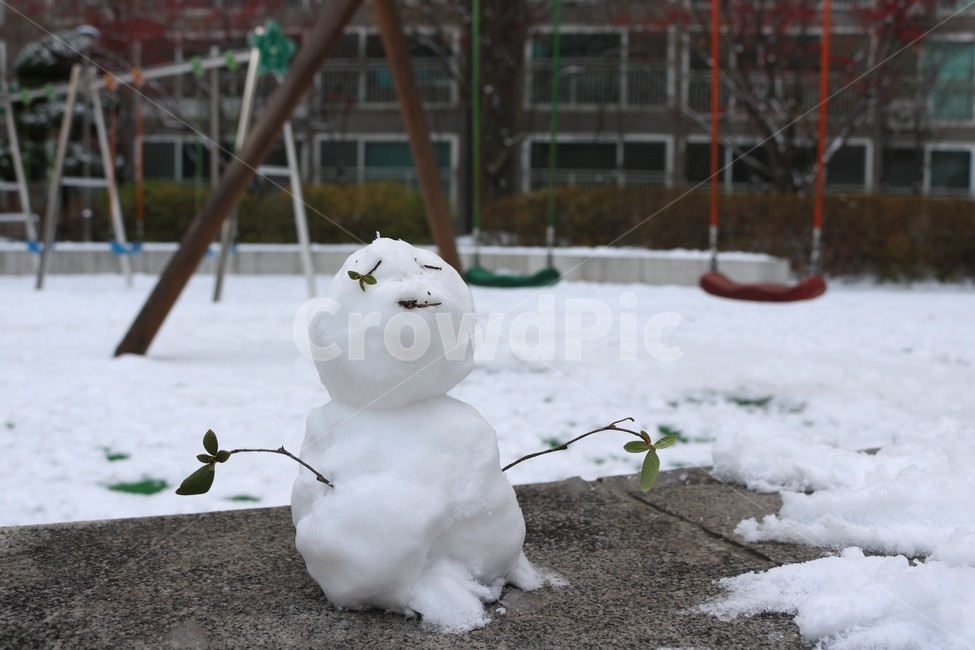 눈,겨울,흰색,눈사람,나무,나뭇가지,식물,snow,yuki,winter,huyu,white,shiro,snowman,yukidaruma,tree,ki,plants,shokubutsu,만들기,make,tsukuru,놀이터,그네
