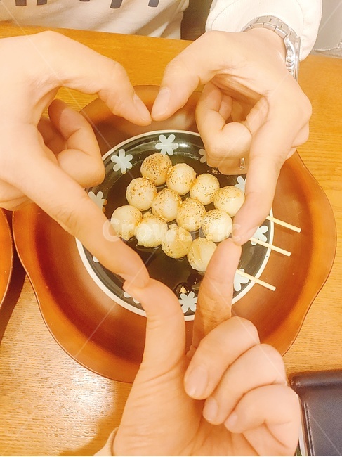음식,단고,외식,꼬치,떡,하트,디저트