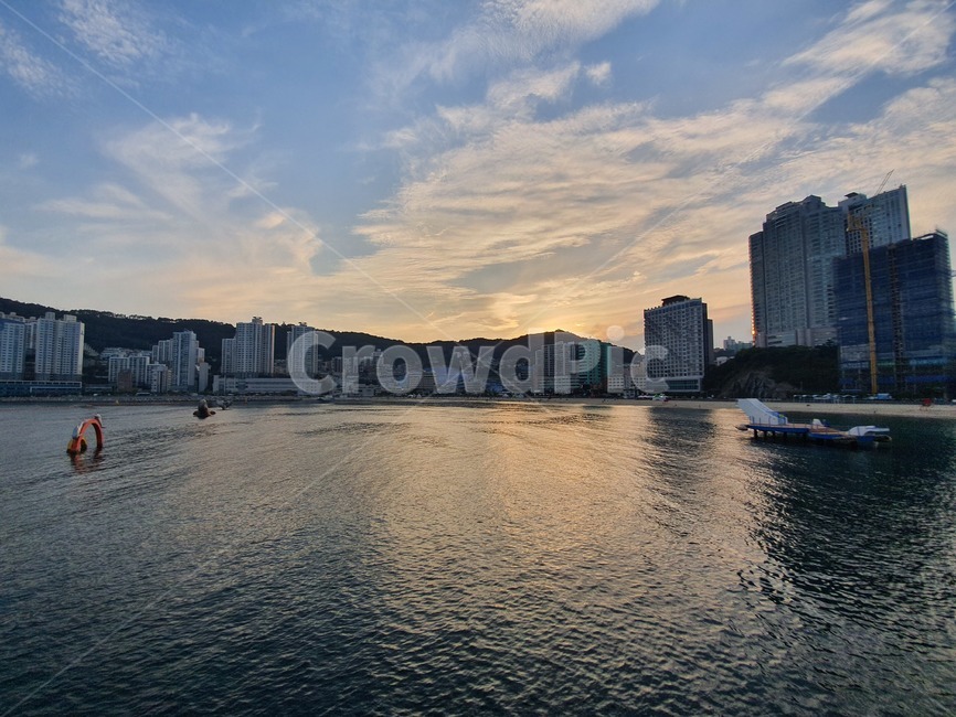 노을,다이빙대,송도,부산,바다,하늘,sky,sunset,구름,sea,전경,도시,풍경,city,landscape,vehicle,차량,watercraft,선박,transportation,교통