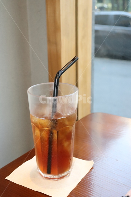 카페음료,복숭아아이스티,음료,빨대,카페,휴식,얼음,시원한