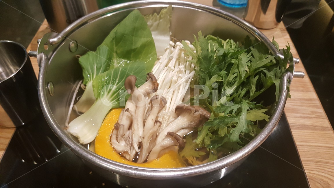 샤브샤브,음식,따뜻한음식,야채,채소,소고기,샤브,음식,식재료,요리,food,cook,meal,dishes,food reserves