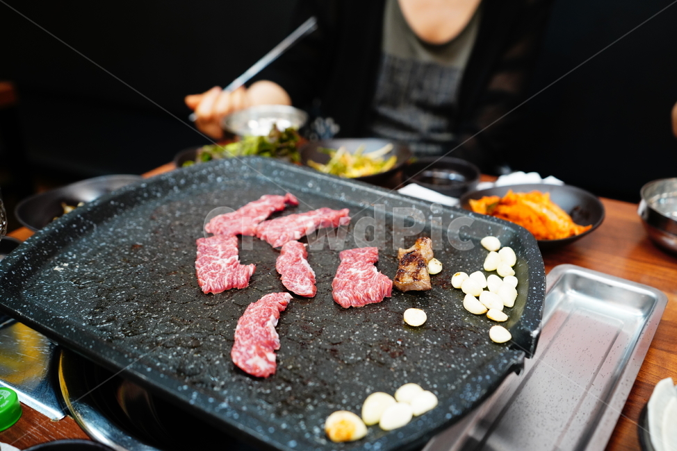 한우,소고기,육류,육식,한식,식사,음식,푸드,안주거리,먹거리,구이,술안주,음식,식재료,요리,food,cook,meal,dishes,food reserves,육류,고기,meat,한식,한국음식,한국요리,korean food,korean dishes,korean meal,korean cook