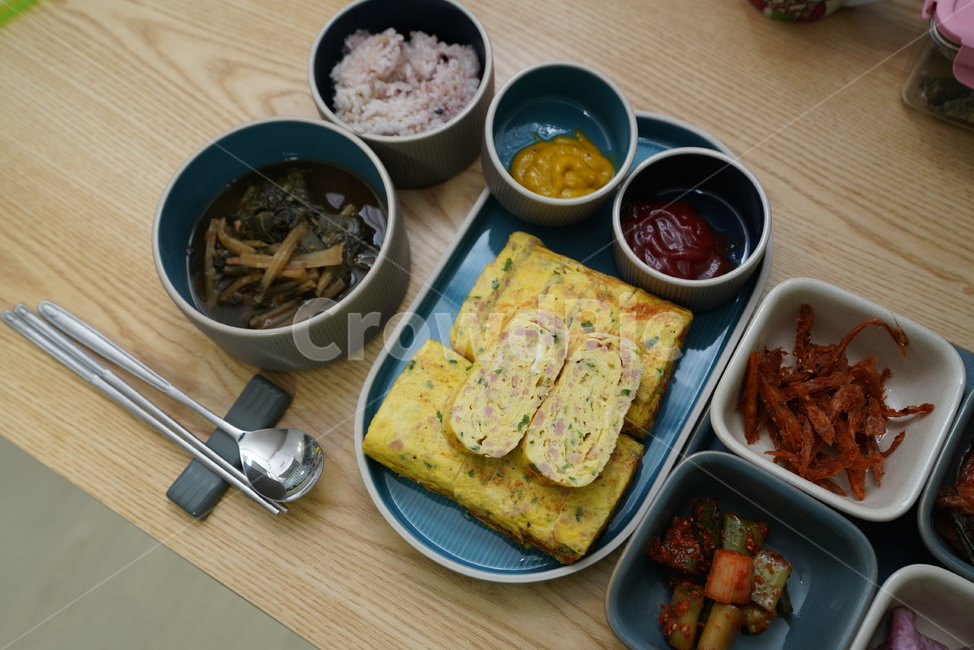 계란,계란말이,반찬,집밥,요리,정성,한식,음식,푸드,먹거리,그릇,색감,컬러,영양,food,egg,수저,젓가락,음식,식재료,요리,food,cook,meal,dishes,food reserves