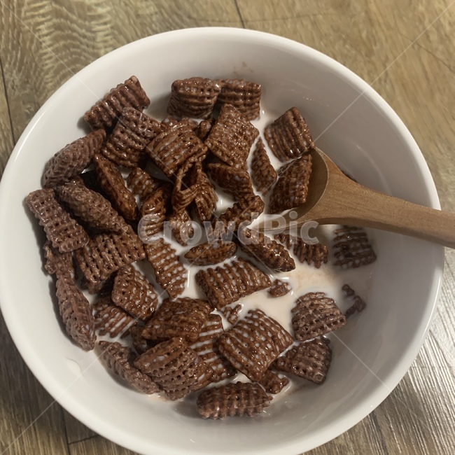 씨리얼,초코,나무숟가락,아침대형,조식