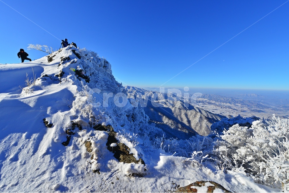 mountain,산,nature,자연,outdoors,옥외,landscape,경치,scenery,풍경,mountainrange,산맥,snow,눈,덕유산,설천봉,향적봉,중봉,상고대,덕유산설경,겨울,계절,설경,겨울,계절,winter,season,자연,풍경,nature,landscape,한국자연풍경,한국자연경관,korea nature landscape
