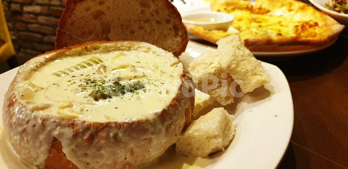 빠네,파스타,빵,빠네파스타,서양음식,서양식,westernfood,food,cook,음식,요리,식사,양식,면요리,면,이탈리안푸드,음식,식재료,요리,food,cook,meal,dishes,food reserves,양식,서양음식,서양요리,western food,western dishes,western meal,western cook