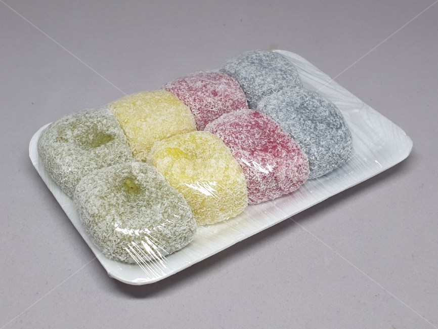 떡,모찌,전통떡,한국음식,전통음식,고유음식,군것질,디저트,후식,간식,먹는것,먹는거,음식,food,포장,스티로품,식품,사물,오브젝트,object,과일모찌,tteok,ricecake,명절,전통,음식,식재료,요리,food,cook,meal,dishes,food reserves,한식,한국음식,한국요리,korean food,korean dishes,korean meal,korean cook