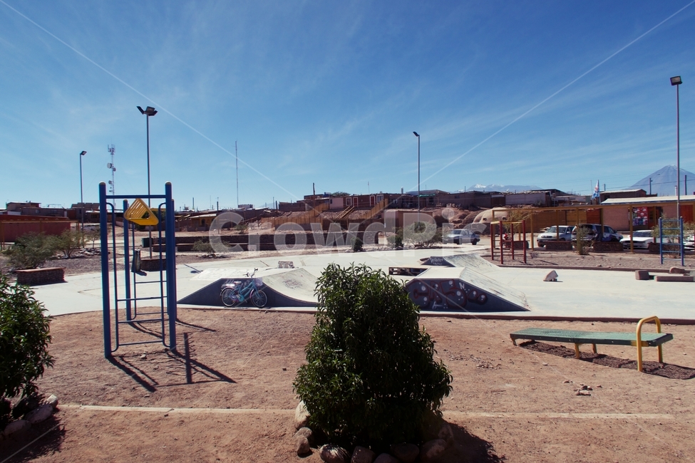 놀이터,거리,보드장,어린이놀이터,정글짐,철봉,하늘,칠레,공원,playground,safety,swing,play,park,green,structure,childhood,outside,slide,fun,exercise,joy,design,tree,equipment,seesaw,empty,kids,outdoor,game,nobody,blue,sky,outdoors,climb,놀이공원,놀이동산,놀이터,amusement park,playground