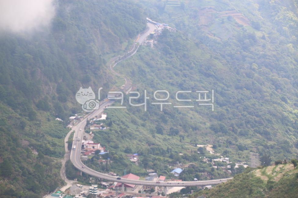 nature,Philippines,mountain road,slope,cloud,mountainous area,Baguio,outdoors,road,road name,Marcos Highway,Fog