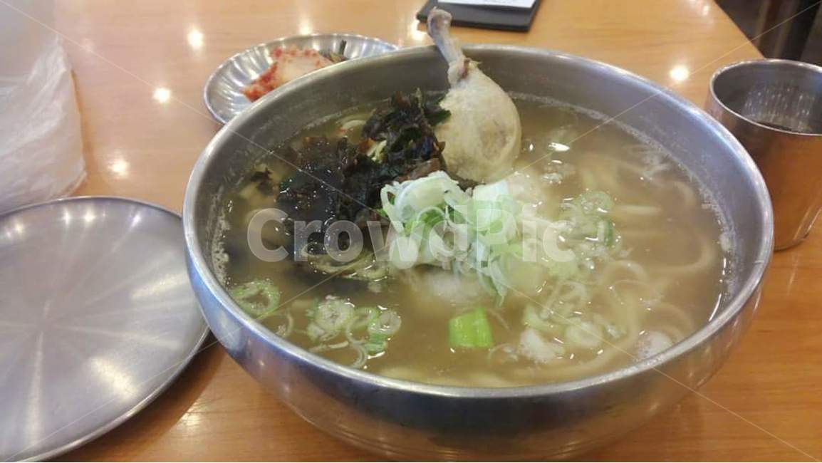 여름,보양식,닭칼국수,음식,맛집,음식,식재료,요리,food,cook,meal,dishes,food reserves,한식,한국음식,한국요리,korean food,korean dishes,korean meal,korean cook