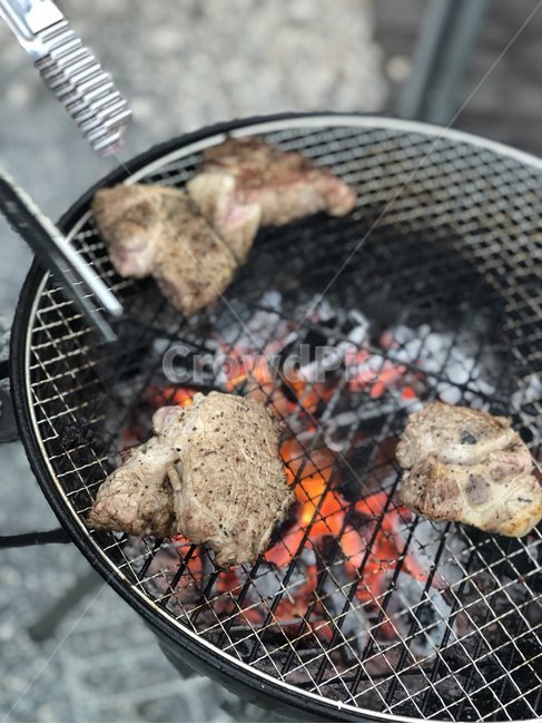고기,불판,캠핑,바베큐,돼지고기,숯불,요리