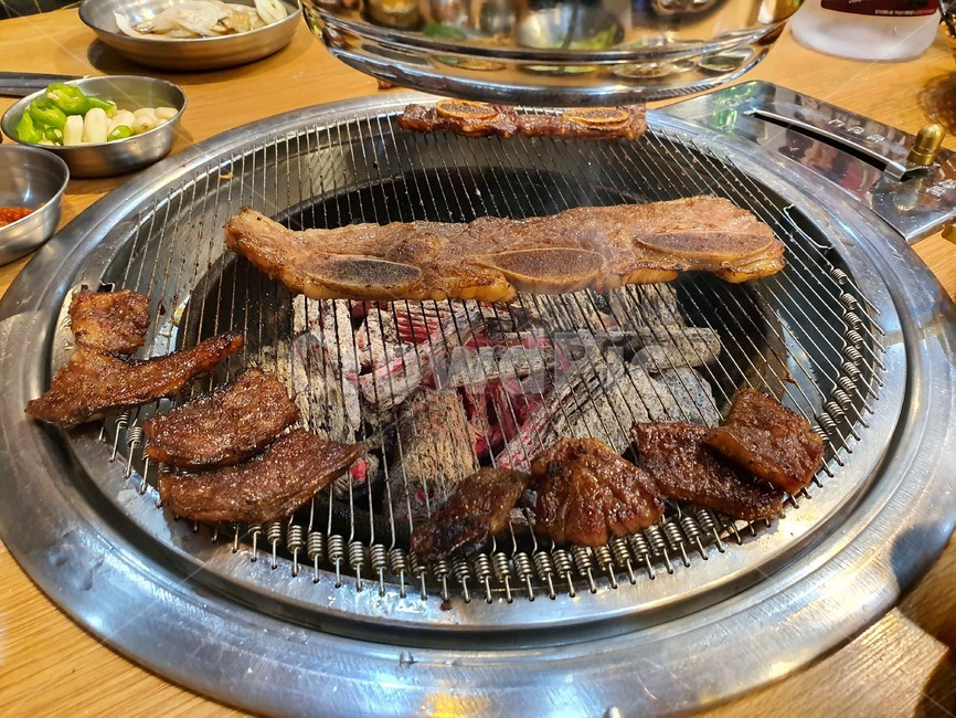 food,갈비,la갈비,meat,음식,요리,dishes,육류,meal,cook,구이,한식,식사,고기,양념고기,숯불,숯불갈비,음식,식재료,요리,food,cook,meal,dishes,food reserves,육류,고기,meat,한식,한국음식,한국요리,korean food,korean dishes,korean meal,korean cook