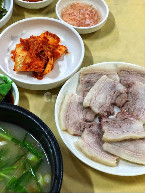 돼지국밥,돼지수육,수육백반,한국음식,수육,음식,요리,한국요리,한식,koreanfood,koreanmeal,부산음식,부산돼지국밥
