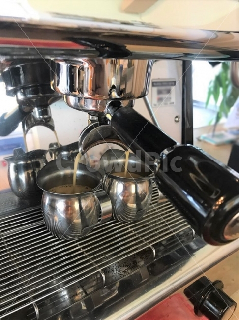 커피,coffee,아메리카노,americono,커피머신,cafe,카페,drink,음료,마시다,drinking,drop,커피,카페,coffee,cafe