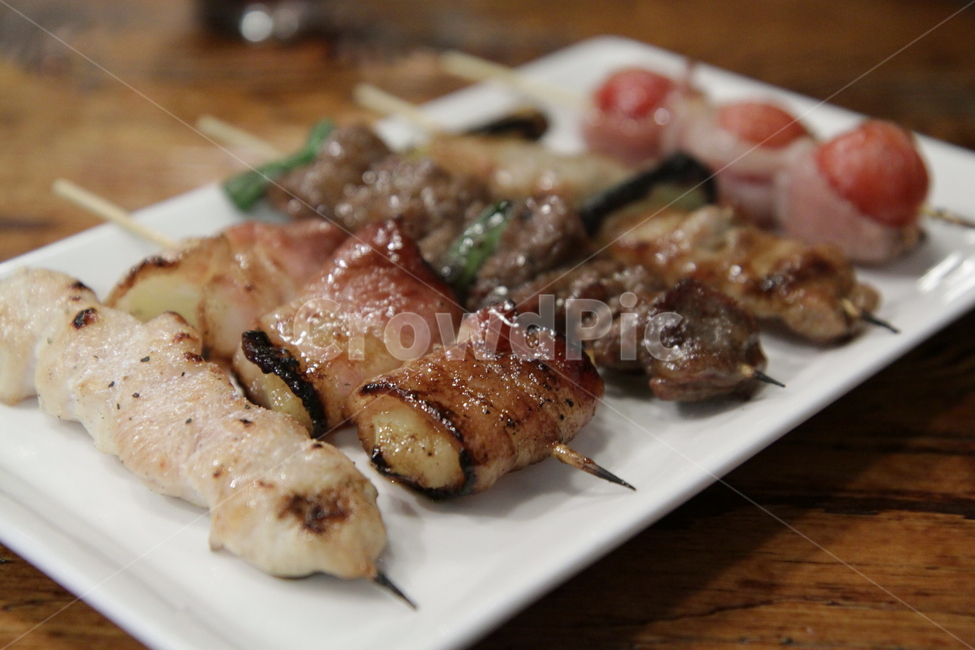 꼬치,닭고기,닭꼬치,베이컨말이,방울토마토,숯불구이,음식,식재료,요리,food,cook,meal,dishes,food reserves,육류,고기,meat,디저트,간식,후식,dessert,snack